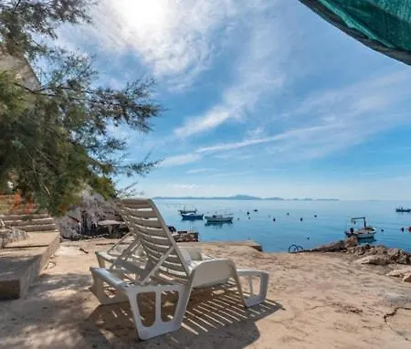 Apartman Yvone Zavalatica