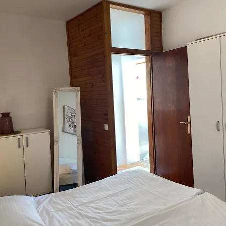 Yvone Apartman Zavalatica